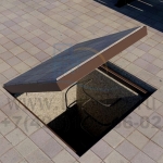 Уличный напольный люк под плитку и брусчатку с амортизаторами «Тротуар» 900*750 (петля)